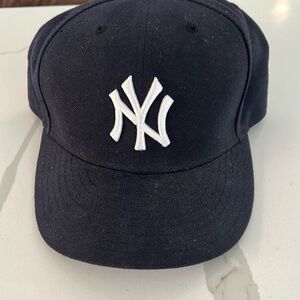 NY Yankees hat 2009 inaugural season 7 5/8